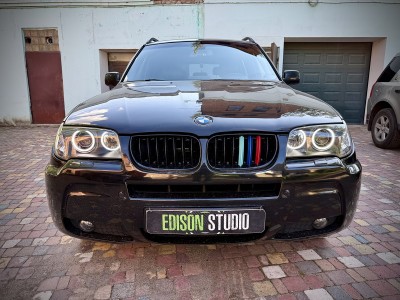 Установка светодиодных ангельских глазок на BMW X3 E83