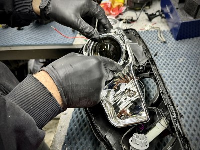 Установка Bi Led линз в фары Ford Focus 3 рестайлинг