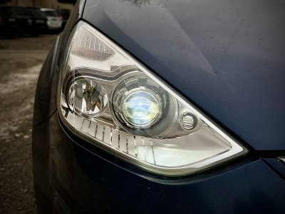 Установка Bi Led линз в фары Ford Galaxy 2-го поколения