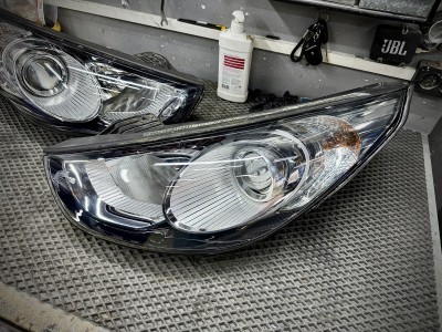 Замена стекол фар Hyundai ix35