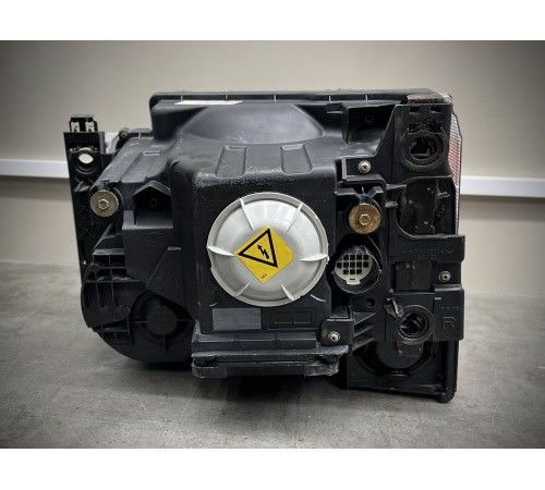 Светодиодные Bi Led фары Land Rover Discovery 3 Светодиодные Bi Led фары Land Rover Discovery 3