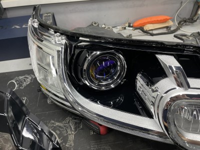 Замена линз в фарах Range Rover Sport L494. Установка светодиодных Bi Led модулей.