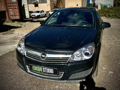 Замена линз в фарах Opel Astra H. Установка светодиодных Bi Led модулей.