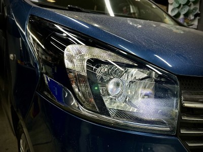 Установка Bi Led линз в фары Opel Vivaro B