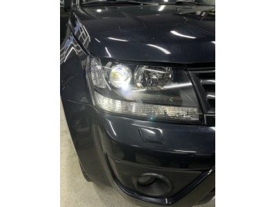 Замена линз в фарах Suzuki Grand Vitara 2. Установка светодиодных Bi Led модулей.