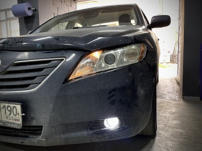 Замена противотуманных фар на Toyota Camry 40. Установка Led ПТФ.