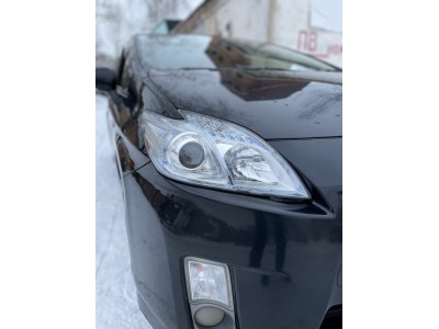 Замена линз в фарах Toyota Prius 30. Установка светодиодных Bi Led модулей.