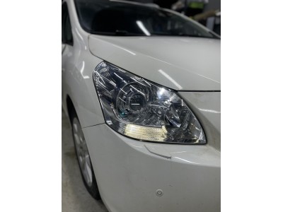 Установка ДХО в фары Toyota Verso