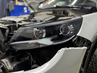 Ремонт фар Volkswagen Tiguan. Установка Bi Led линз.