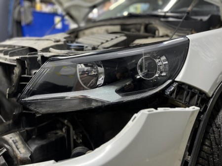 Ремонт фар Volkswagen Tiguan. Установка Bi Led линз.