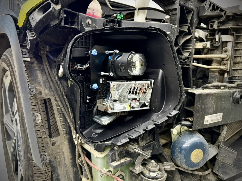 Установка Bi Led линз в фары Hyundai Tucson 4